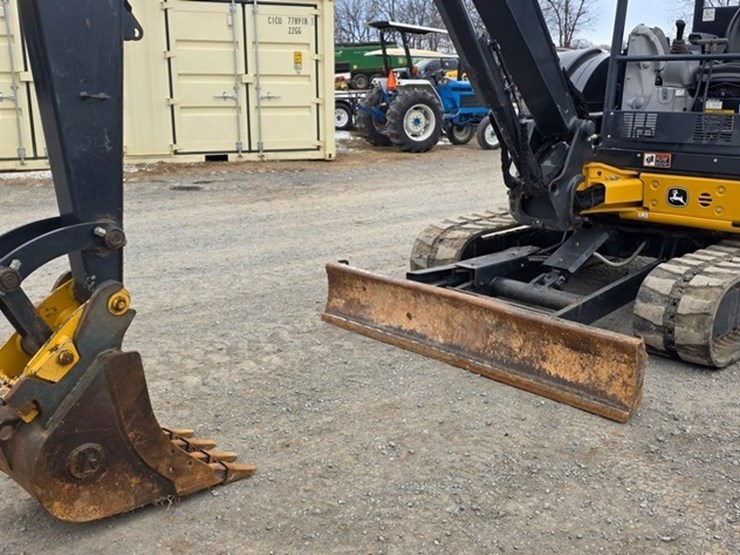 2019-deere-50g-image-6