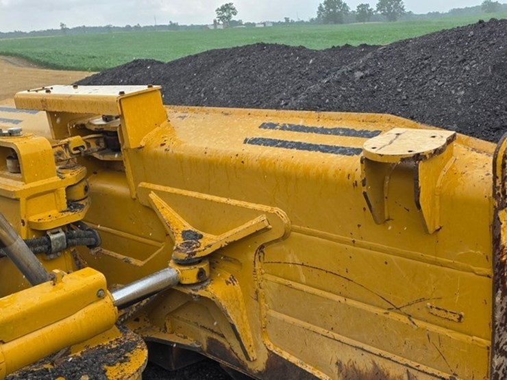 2012-caterpillar-d6t-xl-image-49