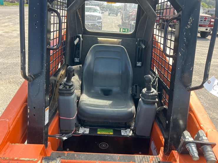 2021-gehl-rt105-image-14