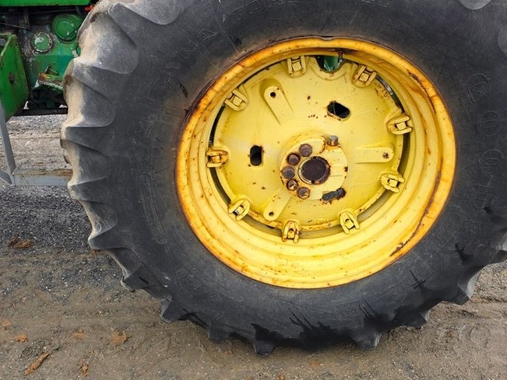 john-deere-2630-image-21