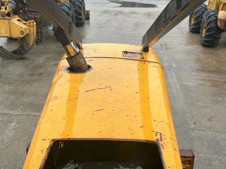 1989-john-deere-640d-image-25