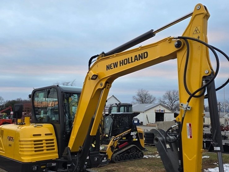 2020-new-holland-e57c-image-7