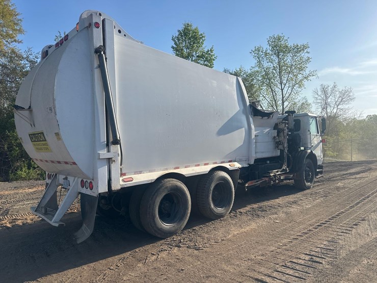 2006-autocar-xpeditor-image-3