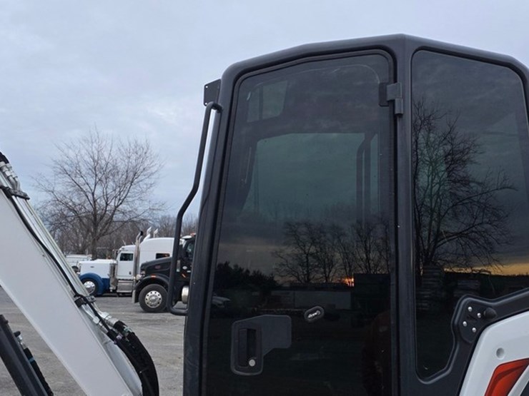 2022-bobcat-e35i-image-16