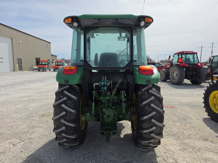 2016-john-deere-5100e-image-7