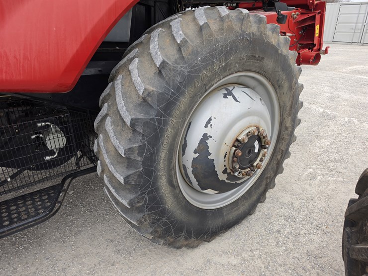 2013-case-ih-8230-image-28
