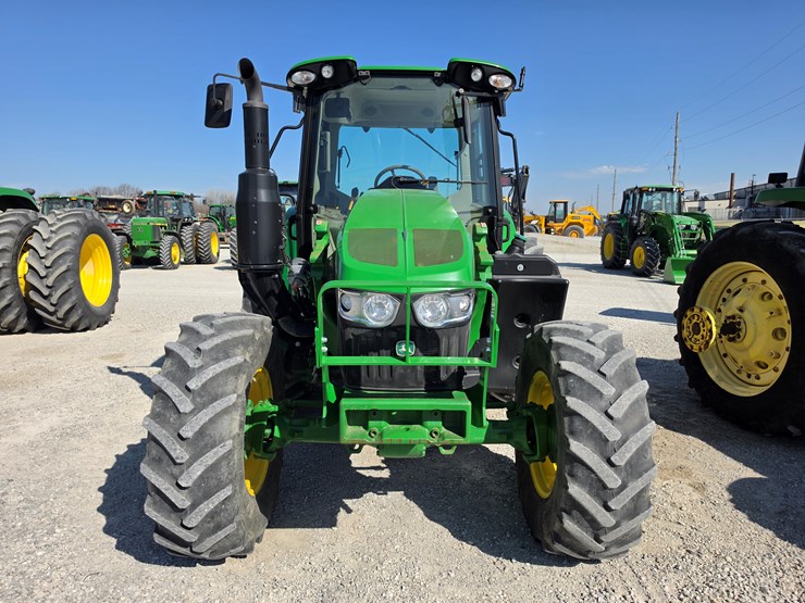 2020-john-deere-6110m-image-2