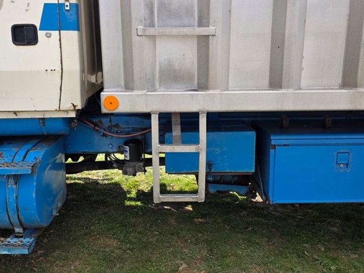 1991-ford-l9000-image-12