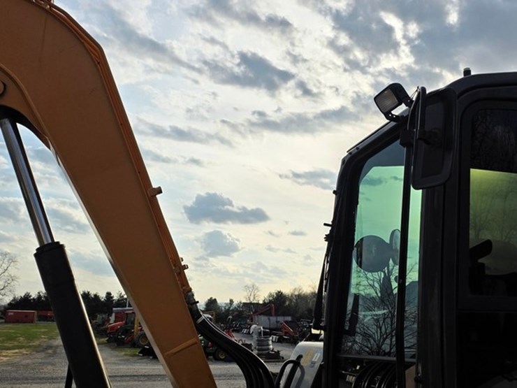 2021-case-cx80c-image-36