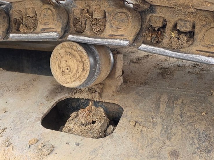 2012-deere-200d-lc-image-22