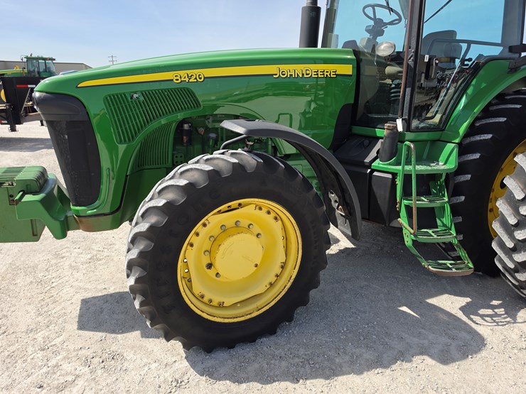 2002-john-deere-8420-image-18