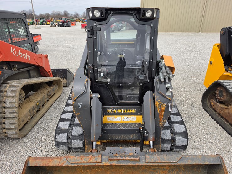 2018-new-holland-c245-image-4