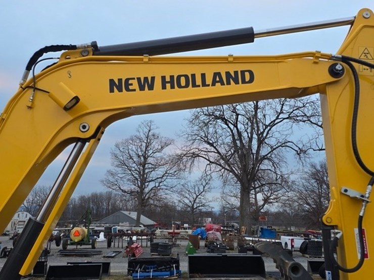 2020-new-holland-e57c-image-10