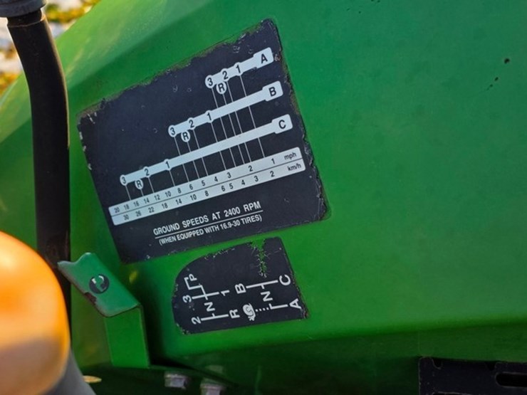 john-deere-5320-image-53