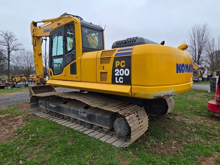 2012-komatsu-pc200-lc-8-image-4