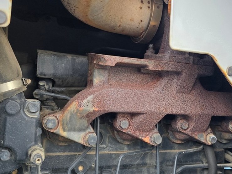 2011-genie-gth844-image-36