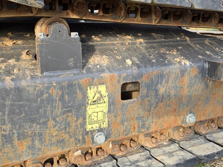 2021-case-cx80c-image-22