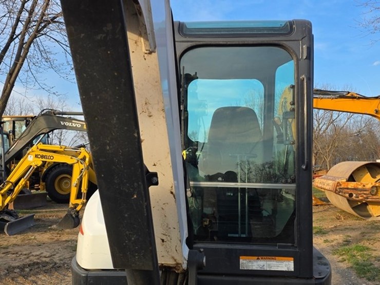 2019-bobcat-e55-image-39