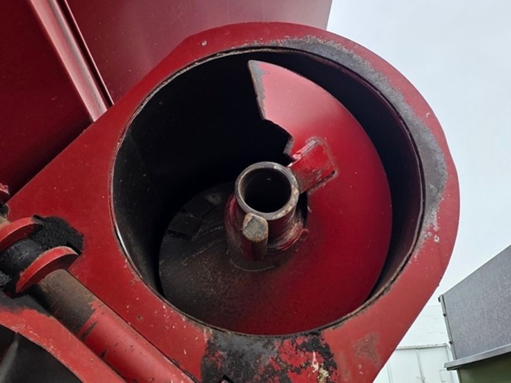 unverferth-7200-image-31