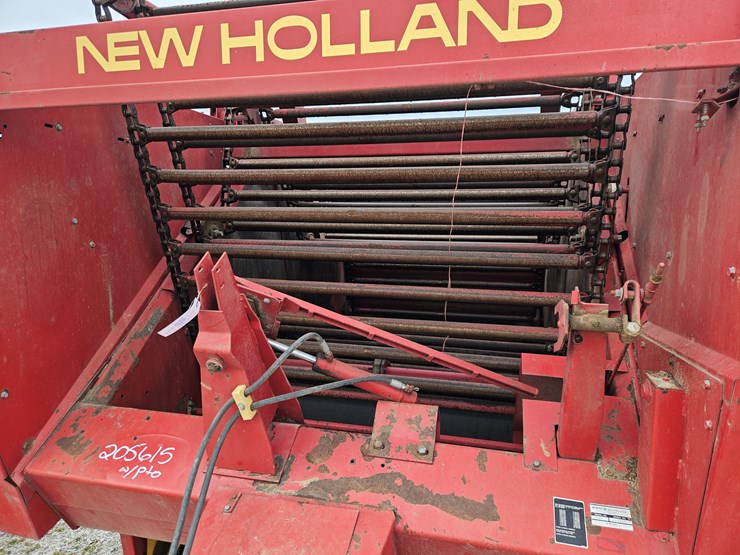 new-holland-849-image-10