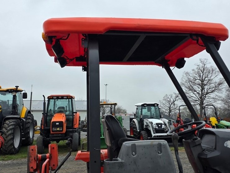 2018-kubota-l47-image-16