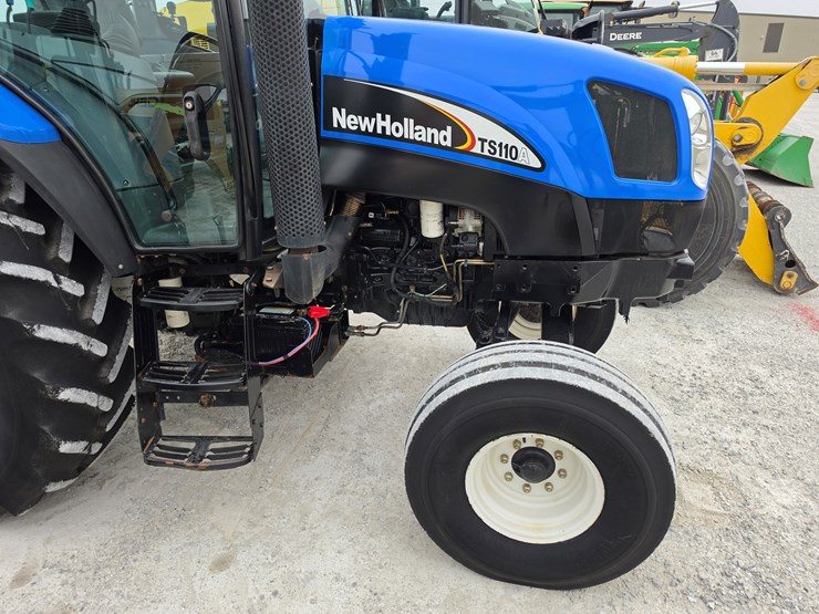 2006-new-holland-ts110a-image-4