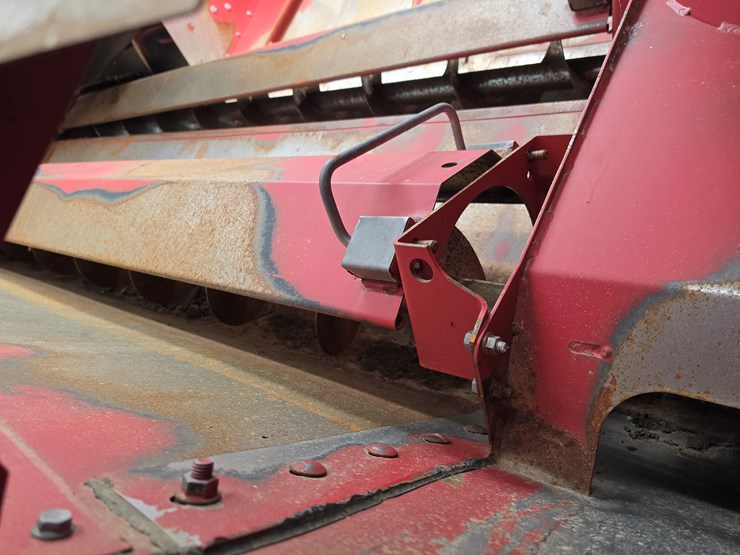 2013-case-ih-8230-image-13