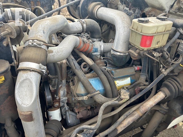 2002-international-4700-image-40