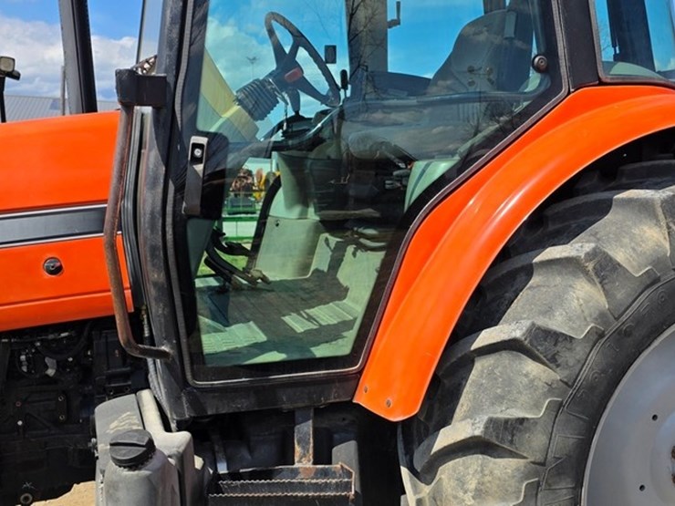 2005-agco-lt75-image-12