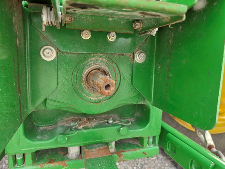 2009-john-deere-6115d-image-14