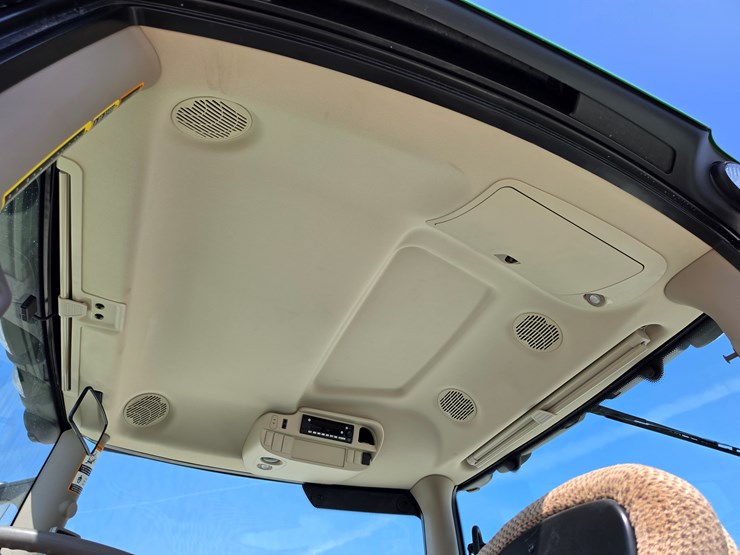 2023-john-deere-6r-130-image-9