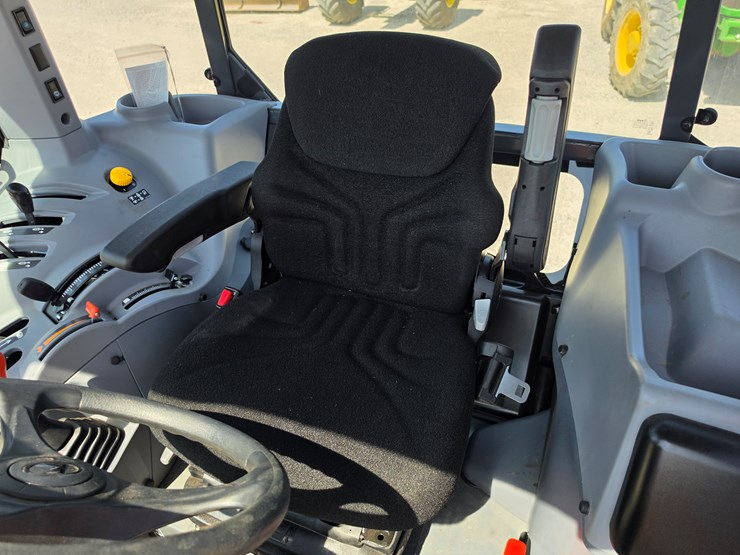 2022-kubota-m5-111-image-17