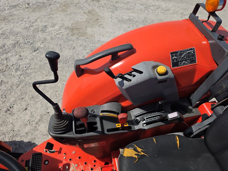 kubota-m7060-image-16