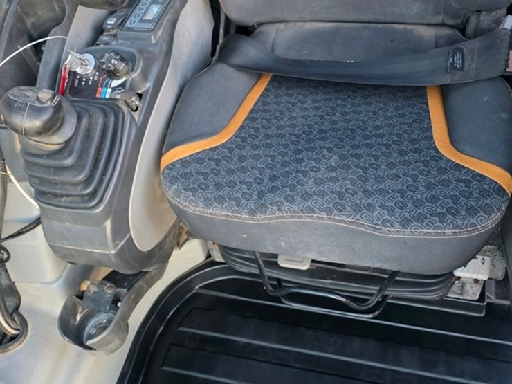 2022-case-cx250d-image-78