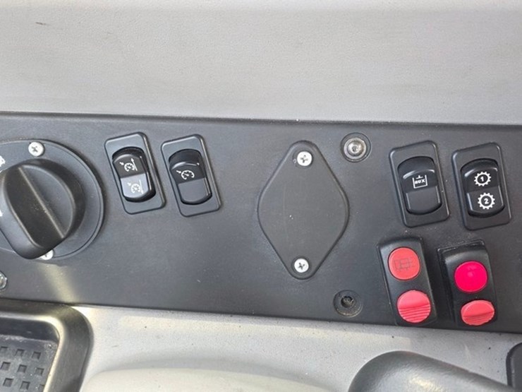 2021-case-221f-image-61