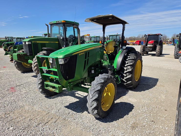 2014-john-deere-5085m-image-20