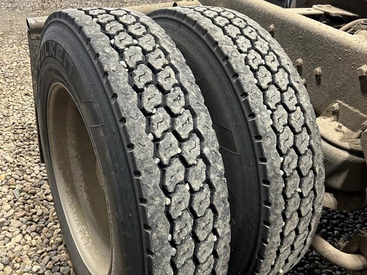 1996-kenworth-t600-image-10