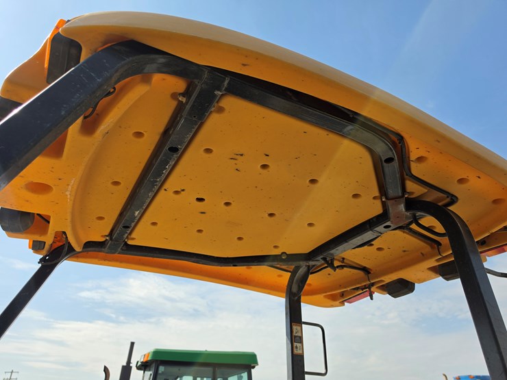 2004-deere-110-image-17