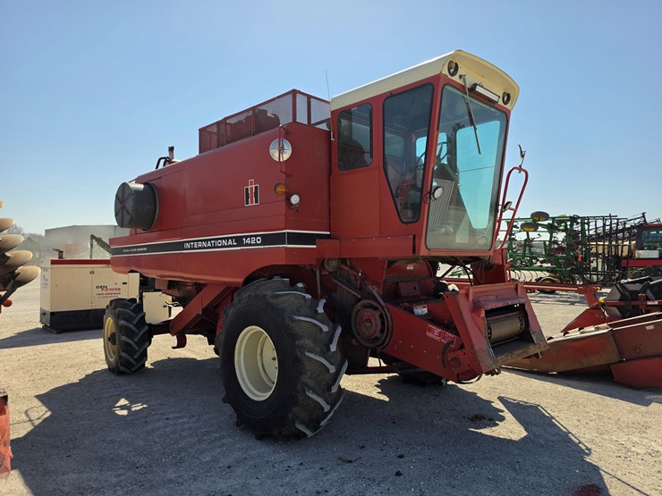 1983-international-1420-image-22