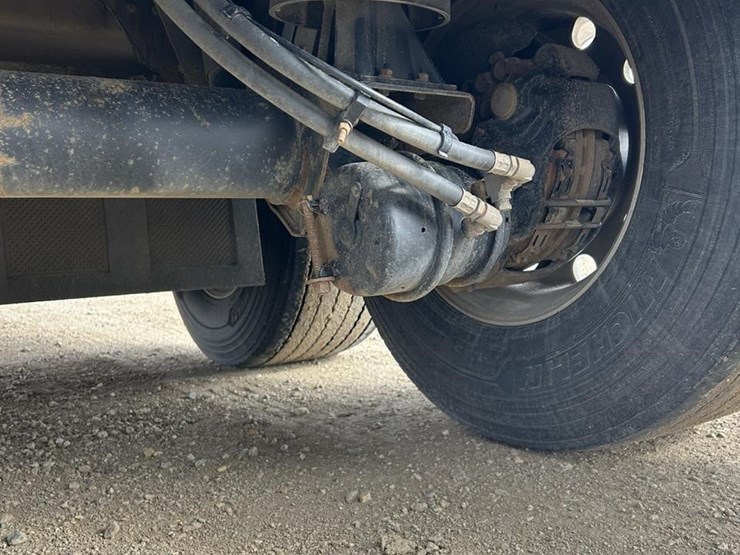 2025-wilson-grain-trailer-image-37