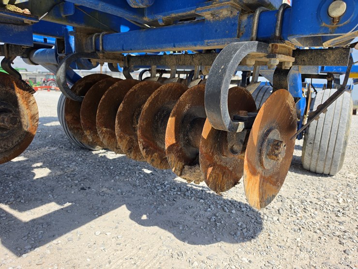 2010-landoll-7431-29-image-6