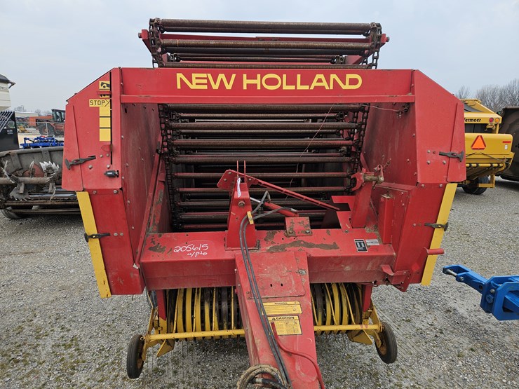 new-holland-849-image-3
