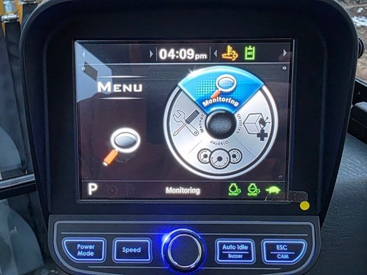 2020-new-holland-e57c-image-75