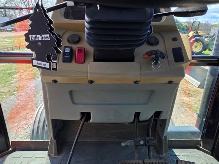 2005-agco-lt75-image-53