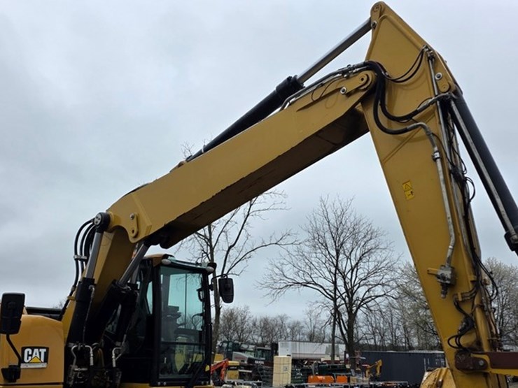 2018-caterpillar-m322f-image-6