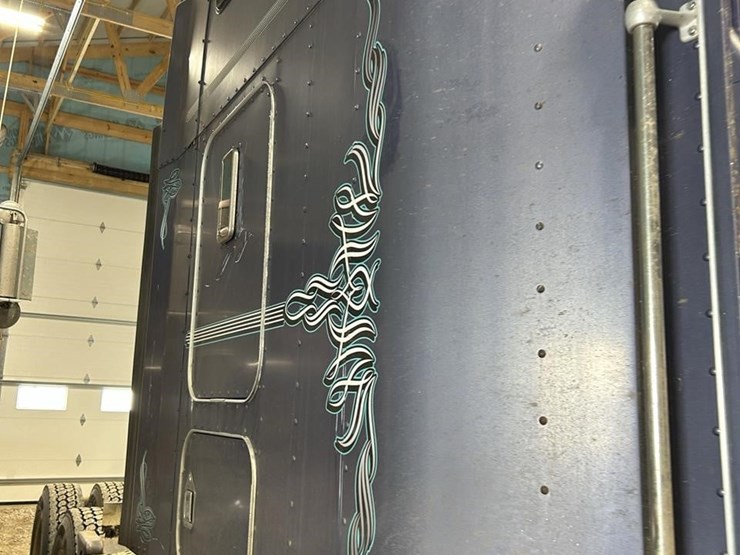 1996-kenworth-t600-image-4