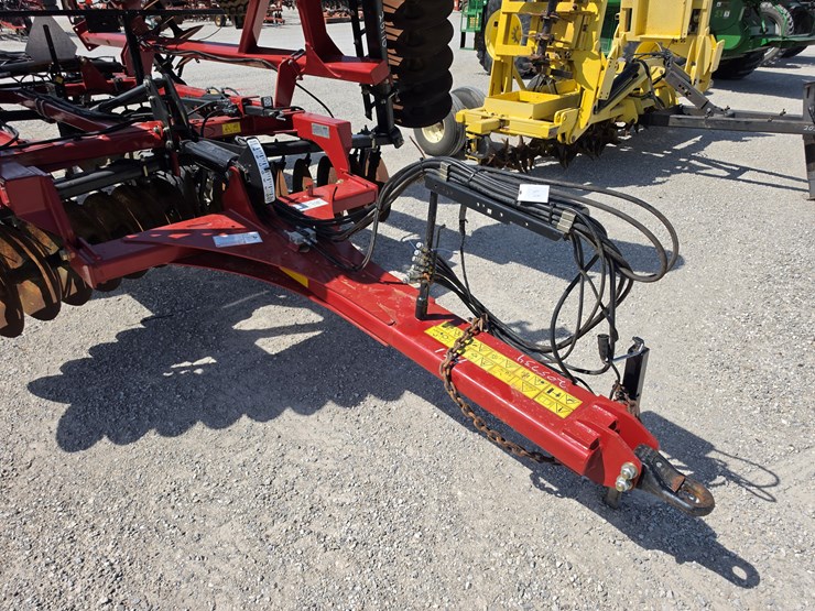 2021-case-ih-345-image-2