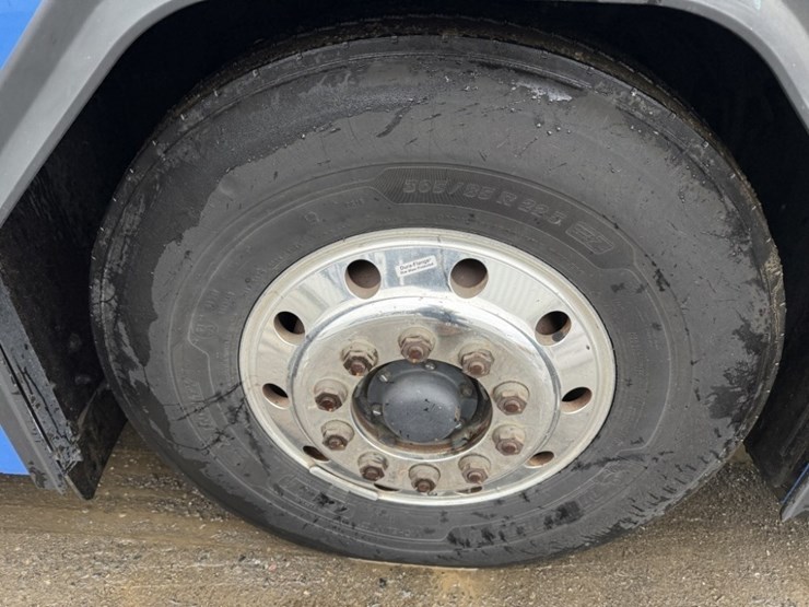 2012-gillig-40'-electric-transit-bus-image-9