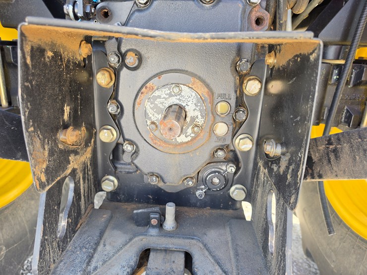 2009-john-deere-5101e-image-13