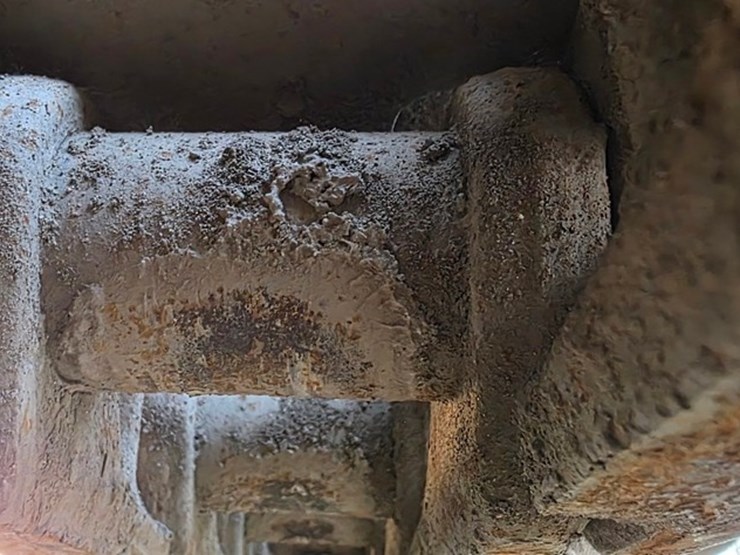 2022-case-cx250d-image-23